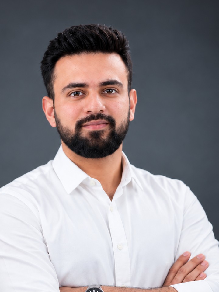 Abhishek Gulati, Sales Leadership at Storeys Real Estate